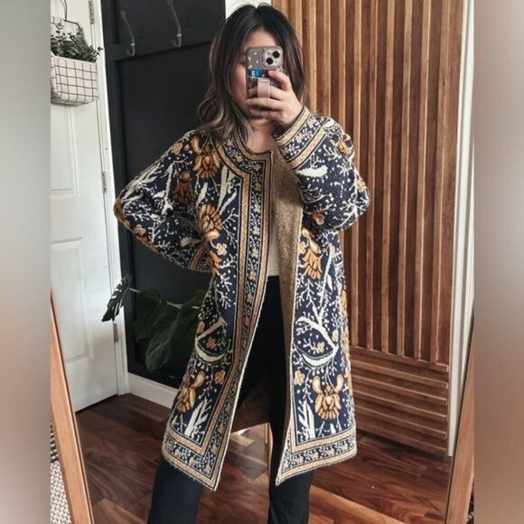 Maxsport Sweaters - Maxsport XS Gold & Navy Floral Open Front Coatigan -